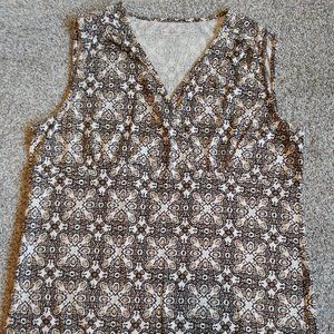 ***Charter Club Women's Brown Print V-Neck Sleeveless Top Large Stretchy.***
